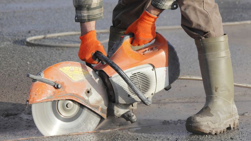 Flat Sawing vs. Wall Sawing: Understanding the Two Primary Concrete Cutting Methods